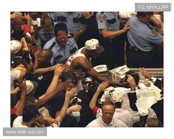 克莱德·德雷克斯勒突破多样化提升得分效率显著超过同时代锋线球员