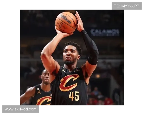 米切尔挡拆创造得分爆发 提升骑士关键时刻效率